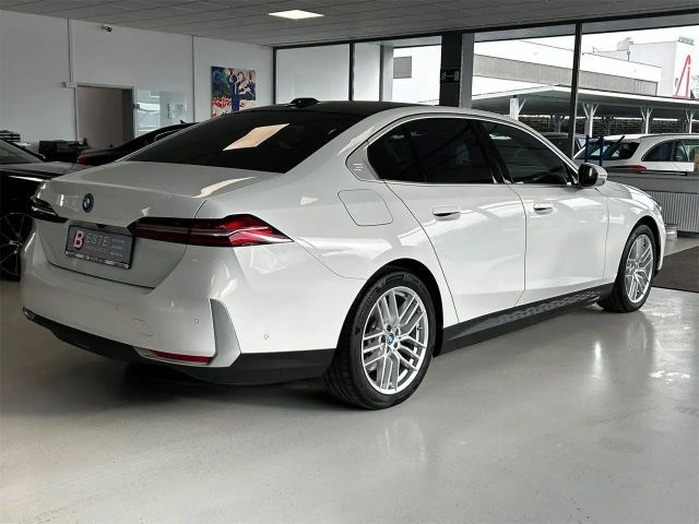 BMW i5 Sedan eDrive40