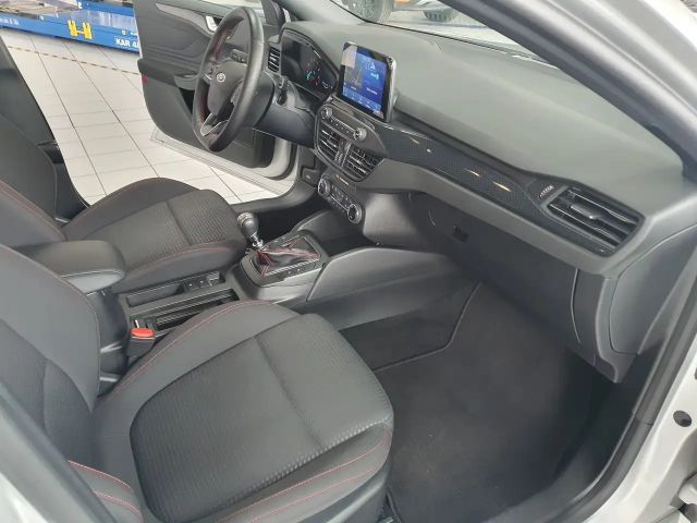 Ford Focus EcoBoost ST Line