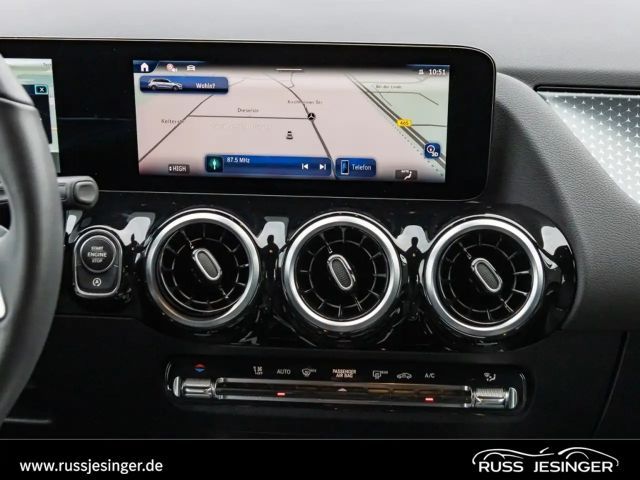 Mercedes-Benz B 180 Progressive Sedan