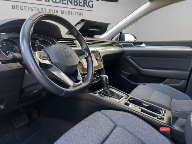 Volkswagen Passat 1.5 TSI Business DSG Variant