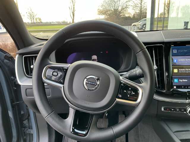 Volvo XC60 Dark Plus