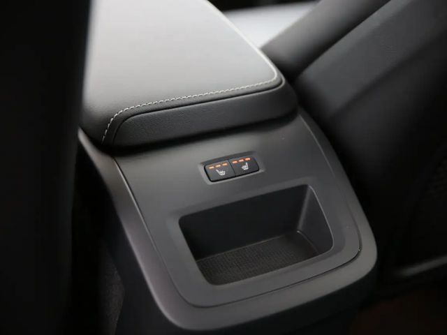 Volvo XC60 AWD Dark Plus