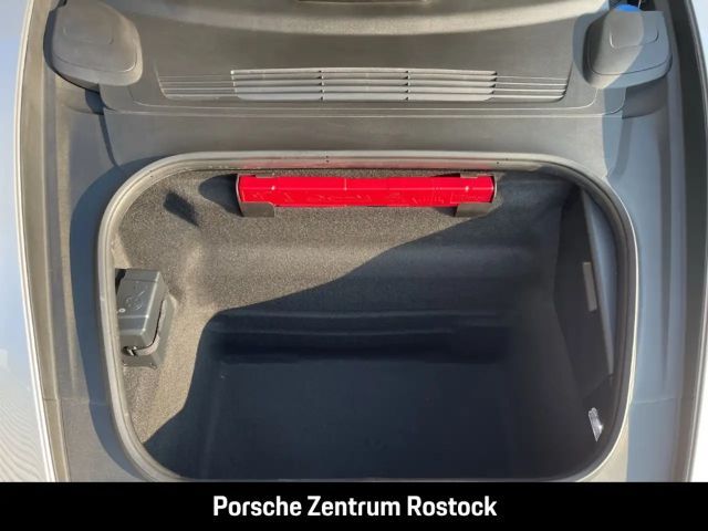 Porsche 992 Cabrio Carrera GTS