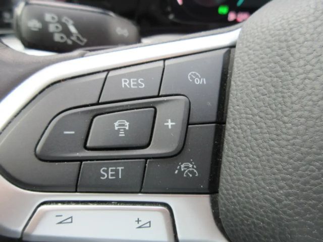 Volkswagen Golf DSG Life