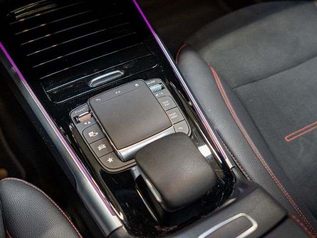 Mercedes-Benz EQB 250