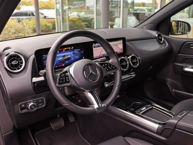 Mercedes-Benz B 180 Progressive Sedan