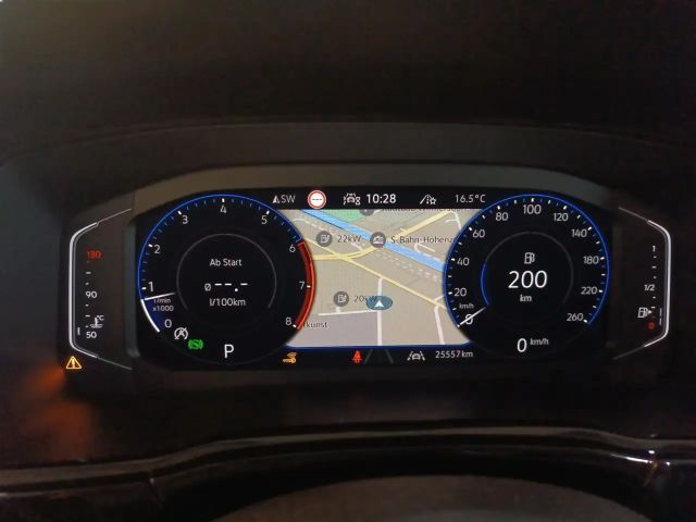 Volkswagen Touran 1.5 TSI DSG Pro R-Line