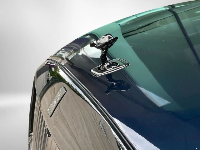 Rolls-Royce Spectre Black Badge - Bespoke/Starlight/Carbon