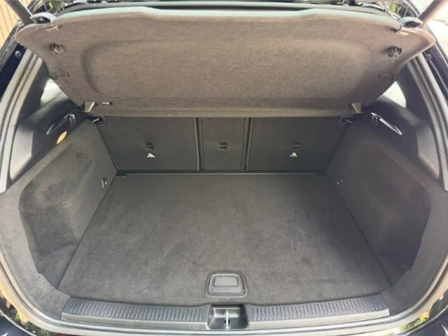 Mercedes-Benz B 180 Progressive