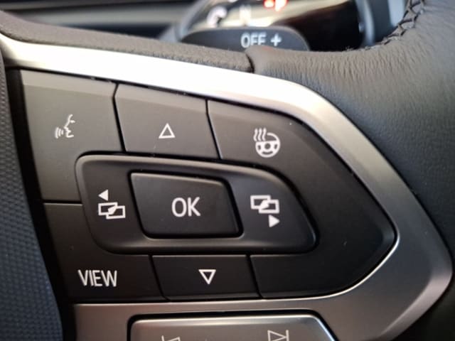 Volkswagen T-Roc 1.5 l eTSI LED+ Kamera Navi Allwetter"17"