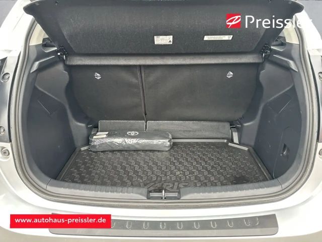 Toyota Yaris Hatchback Hybride Team D