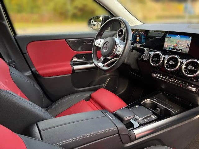 Mercedes-Benz GLA 200 4MATIC AMG Line