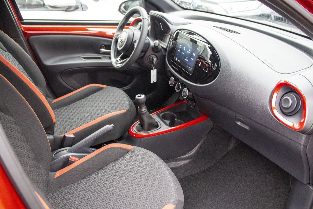 Toyota Aygo X 5-deurs Basis Team D