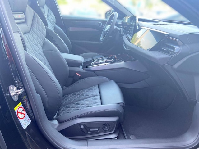 Audi A6 e-tron Avant Quattro