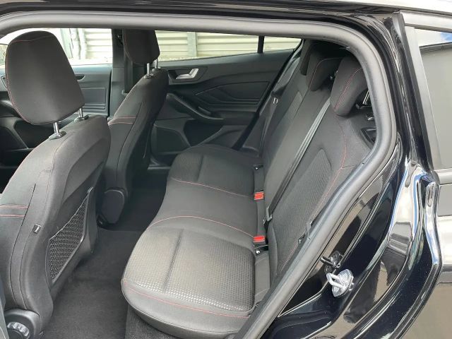 Ford Focus ST Line Wagon