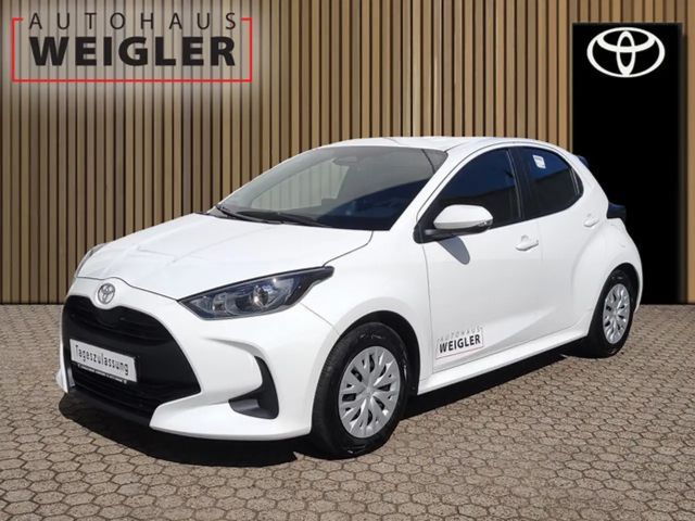 Toyota Yaris Business Hatchback