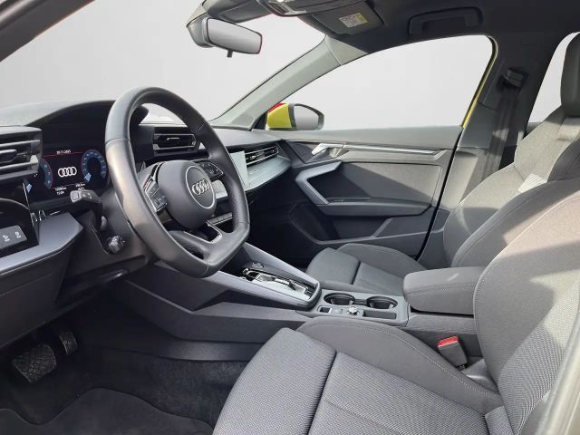 Audi A3 35 TFSI S-Line S-Tronic Sedan