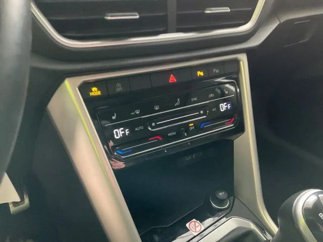 Volkswagen T-Roc Life Move