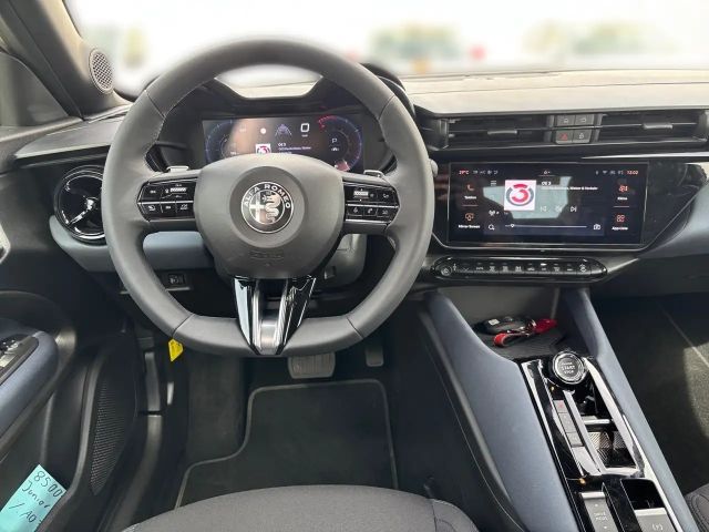 Alfa Romeo Junior Ibrida