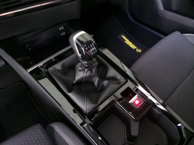 Opel Astra Enjoy Sports Tourer