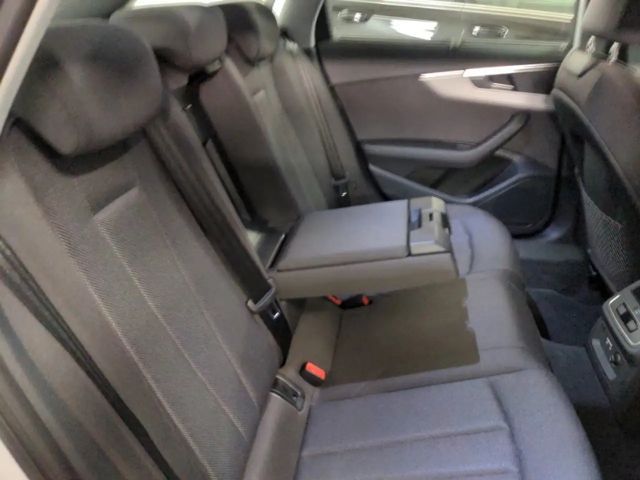 Audi A4 35 TFSI Avant