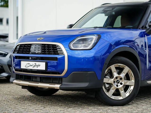 MINI Cooper Countryman Countryman C Favoured-T Paket XL AHK PanoDach