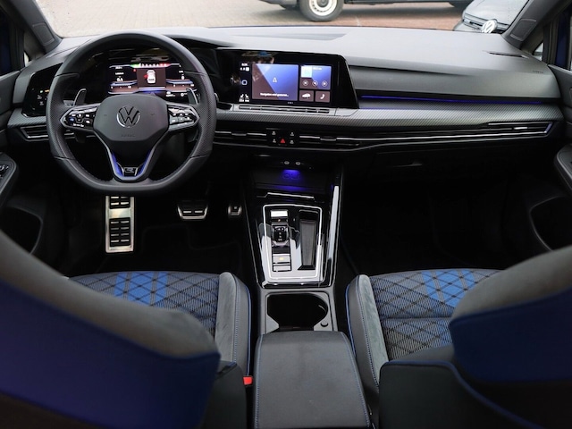 Volkswagen Golf 2.0 TSI DSG Golf VIII Plus