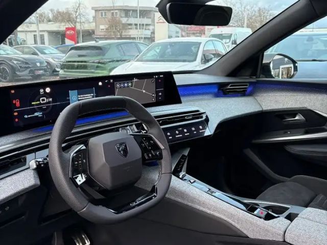 Peugeot E-3008 GT-Line