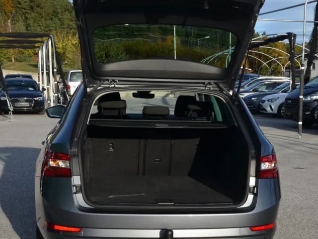 Skoda Superb Superb Kombi 2,0 TDI DSG LED VIRTUAL AHV 1.Besitz