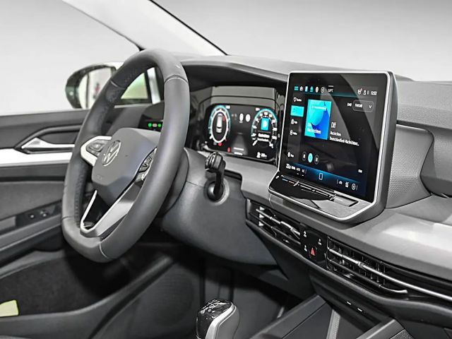 Volkswagen Golf Life Variant