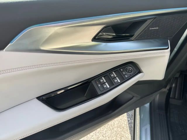 Renault Espace Iconic