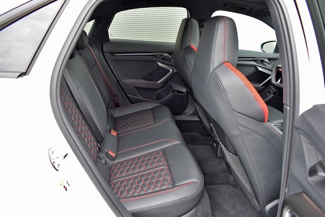 Audi RS3 Quattro S-Tronic Sedan