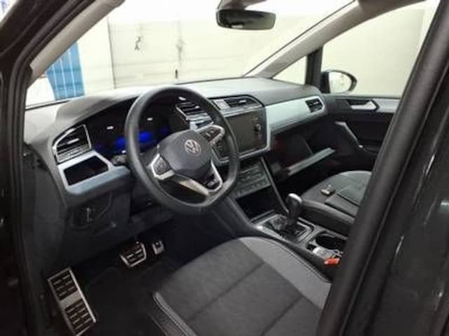 Volkswagen Touran *7 SITZER*AHK*LED*NAVI*ACC*APP CONNECT*
