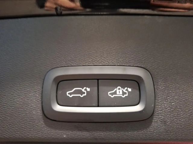 Volvo XC40 Dark Recharge T4 Ultimate