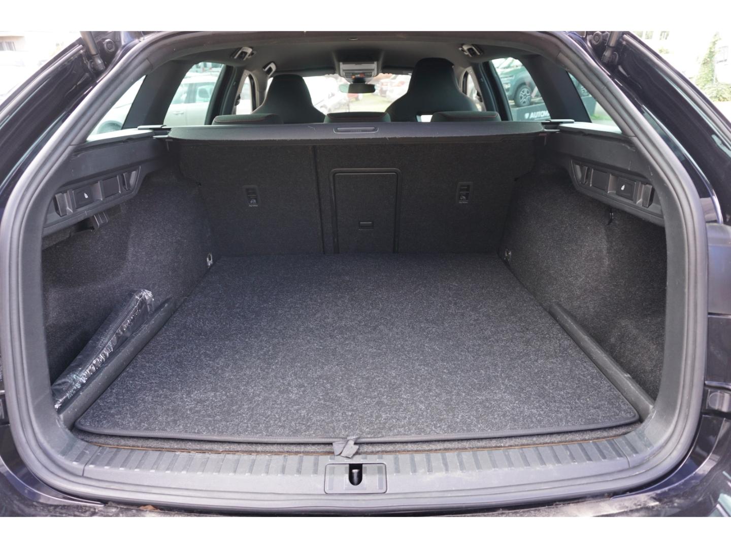 Skoda Octavia 1.4 TSI Combi RS iV