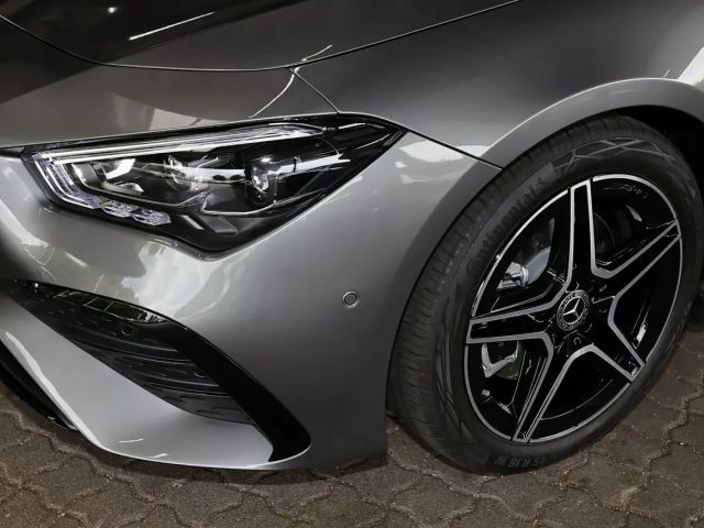 Mercedes-Benz CLA 200 AMG Line