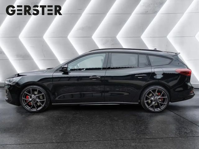 Ford Focus EcoBoost ST Line Wagon