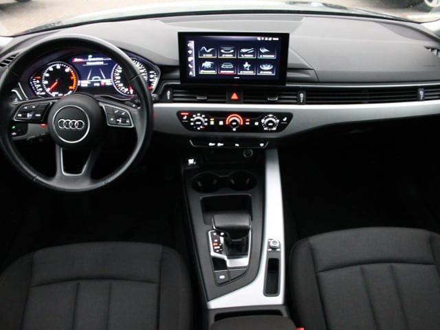 Audi A4 35 TFSI Avant S-Tronic