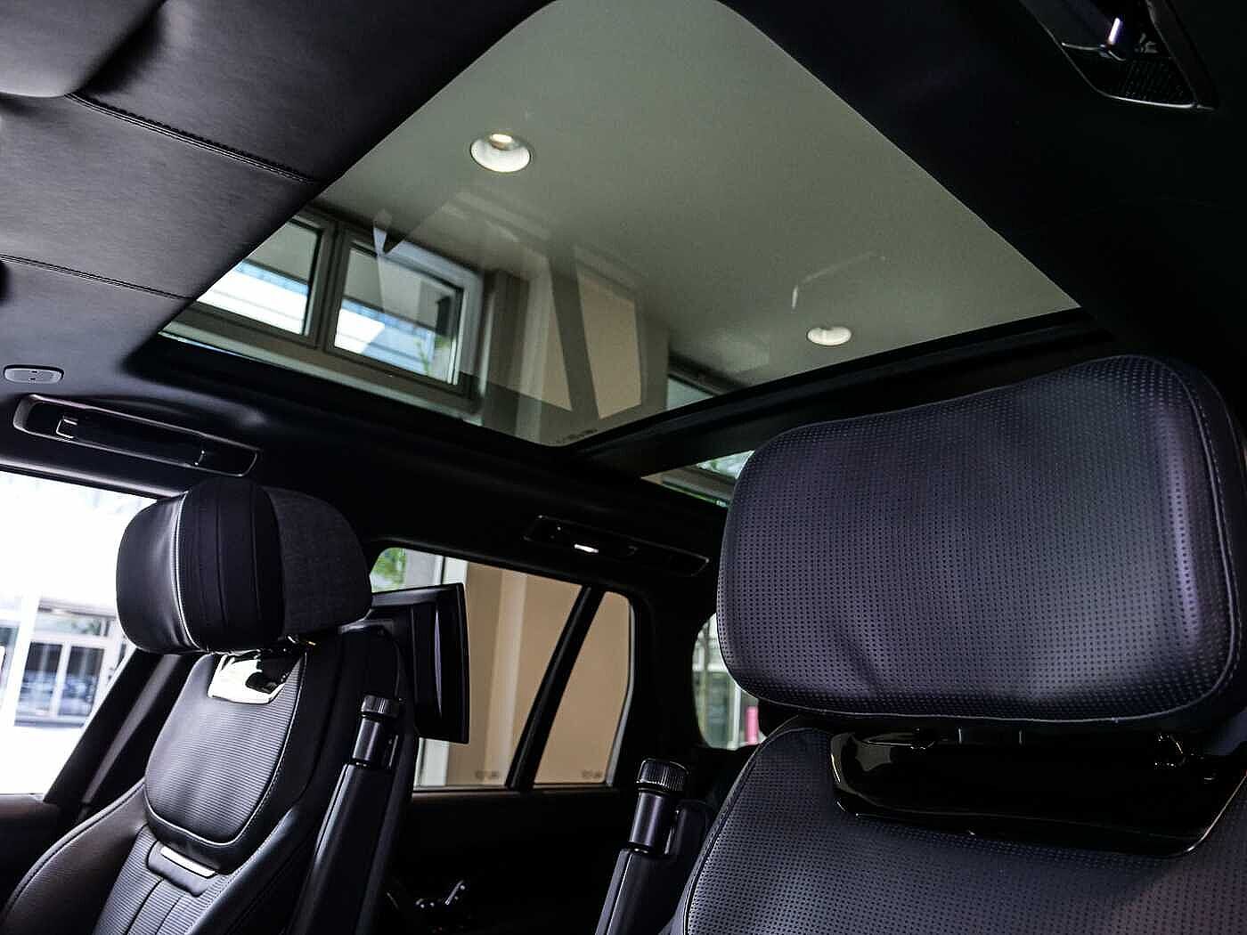 Land Rover Range Rover P615 SV