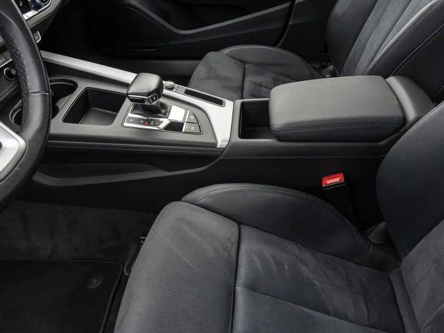Audi A4 40 TFSI Avant S-Tronic