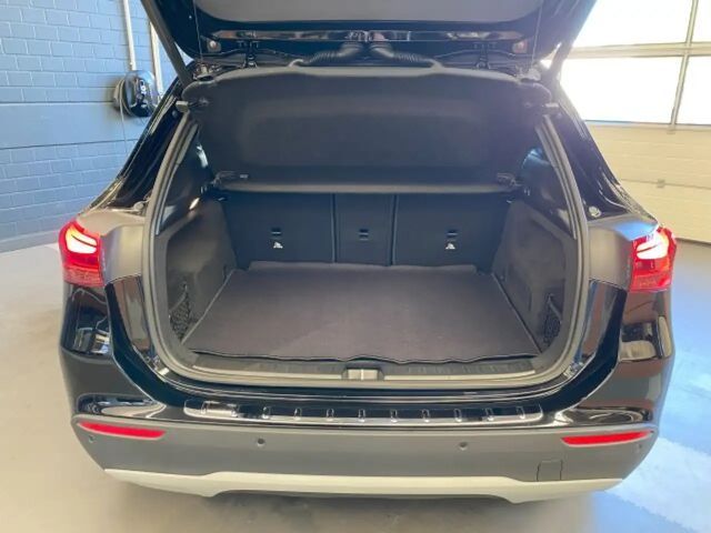 Mercedes-Benz GLA 200 Progressive