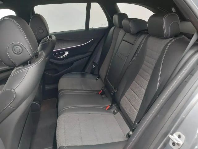 Mercedes-Benz E 200 AVANTGARDE E 200 d Estate