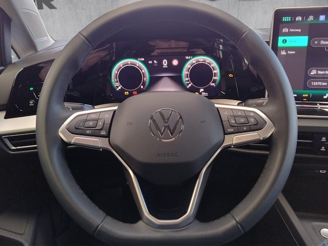 Volkswagen Golf 1.5 TSI Life Variant