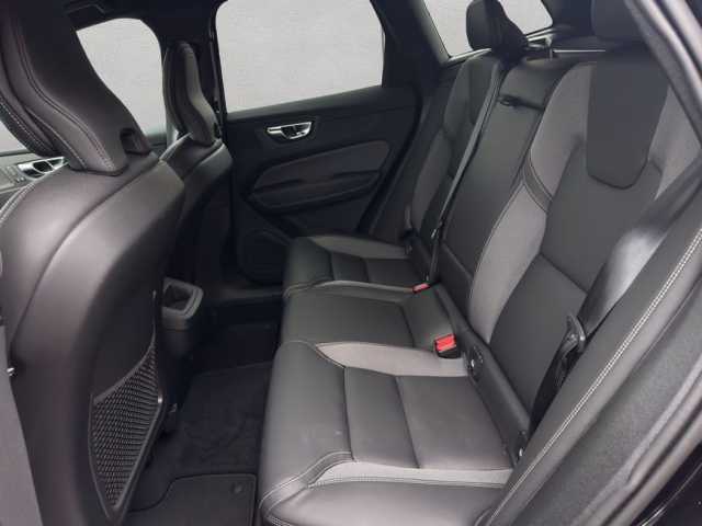 Volvo XC60 Dark Plus