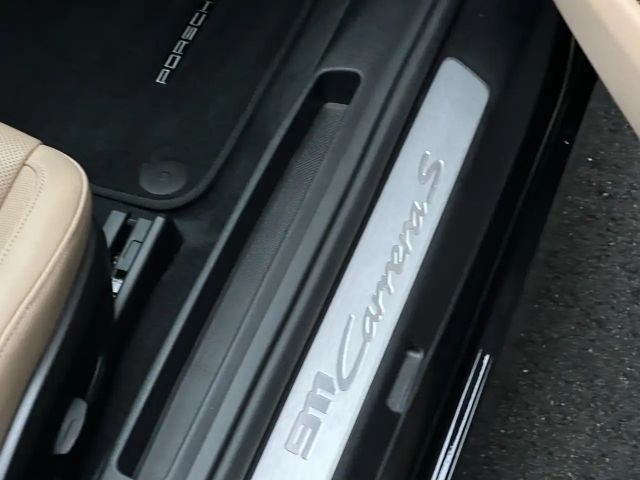 Porsche 992 Cabrio Carrera S