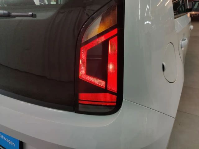 Volkswagen up! 1.0 Navi/Sitzhz/Climatronic/RFKam/PDC/4Türen