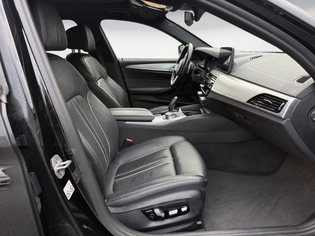 BMW 530 530d M-Sport Touring xDrive