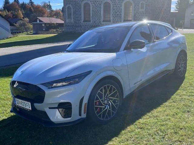 Ford Mustang Mach-E AWD GT