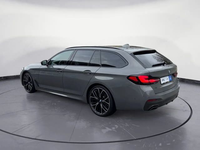 BMW 530 530d M-Sport Touring xDrive