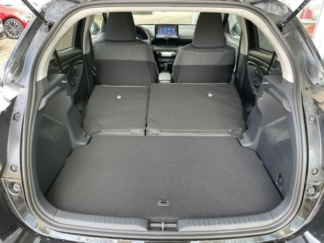 Toyota Yaris Hatchback Hybride VVT-i